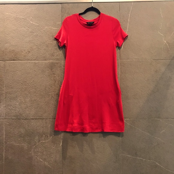 Ellen Tracy Dresses & Skirts - ELLEN TRACY dress with pockets. Red, size S.